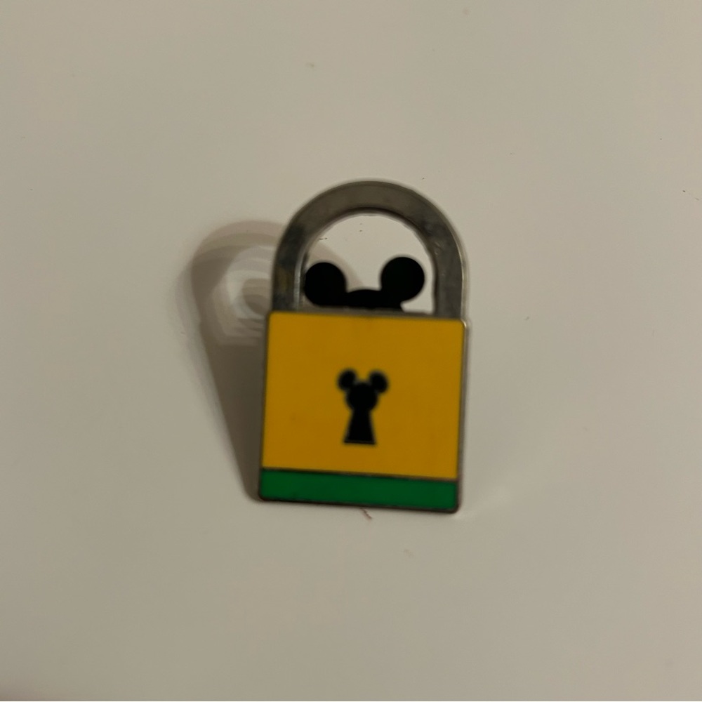 Pluto Lock Pin